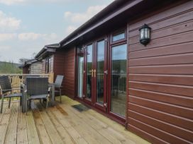 Chalet Log Cabin L12 - Devon - 1129374 - thumbnail photo 2