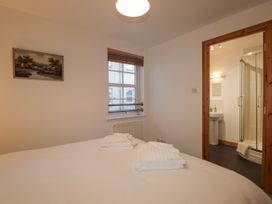 Flat 30 -  - 1129421 - thumbnail photo 11