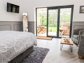 The Snug at Pickelden Farmhouse - Kent & Sussex - 1129449 - thumbnail photo 13