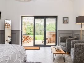 The Snug at Pickelden Farmhouse - Kent & Sussex - 1129449 - thumbnail photo 14