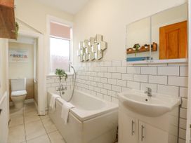 The Retreat - Lincolnshire - 1129478 - thumbnail photo 38