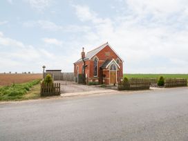 Richrose Chapel - Lincolnshire - 1129678 - thumbnail photo 1