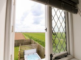 Richrose Chapel - Lincolnshire - 1129678 - thumbnail photo 25