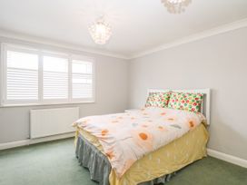 Alverstone Seaside - Hampshire - 1131097 - thumbnail photo 16