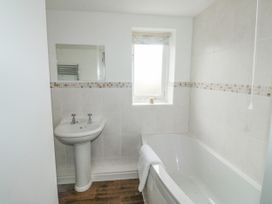 Oyster Cottage - Devon - 1131105 - thumbnail photo 22