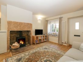 Honeybee Cottage - Somerset & Wiltshire - 1131168 - thumbnail photo 3