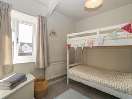 Honeybee Cottage - Somerset & Wiltshire - 1131168 - thumbnail photo 15