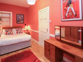 East Wing -  - 1131820 - thumbnail photo 14