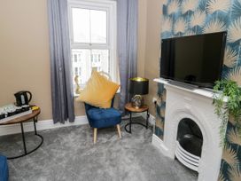 23 Deganwy Avenue - North Wales - 1131901 - thumbnail photo 30