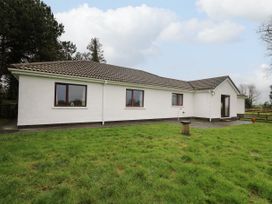 The Oaks - South Wales - 1132358 - thumbnail photo 1