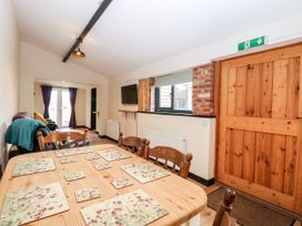 Squirrel Lodge - Norfolk - 1132863 - thumbnail photo 6