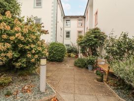 An outdoor area with pathways and plants at Flat 17 in Keswick