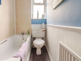 South Bay Beach House - North Yorkshire (incl. Whitby) - 1133910 - thumbnail photo 24