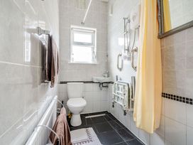 South Bay Beach House - North Yorkshire (incl. Whitby) - 1133910 - thumbnail photo 33