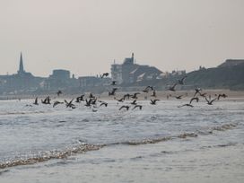 South Bay Beach House - North Yorkshire (incl. Whitby) - 1133910 - thumbnail photo 34