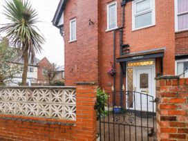 South Bay Beach House - North Yorkshire (incl. Whitby) - 1133910 - thumbnail photo 2