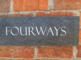 Fourways - Somerset & Wiltshire - 1134328 - thumbnail photo 31