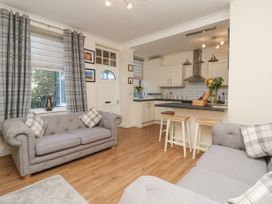 4 Tyne Street - North Yorkshire (incl. Whitby) - 1134898 - thumbnail photo 4