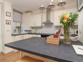 4 Tyne Street - North Yorkshire (incl. Whitby) - 1134898 - thumbnail photo 9