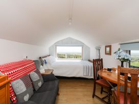 Glamping Pod - Yr Eifl - North Wales - 1135492 - thumbnail photo 4