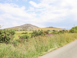 Glamping Pod - Yr Eifl - North Wales - 1135492 - thumbnail photo 19