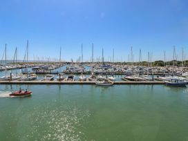 Billabong - Hampshire - 1135667 - thumbnail photo 14