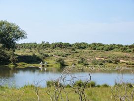 Billabong - Hampshire - 1135667 - thumbnail photo 17