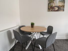 Apartment 4 - North Wales - 1135722 - thumbnail photo 8