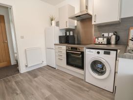 Apartment 4 - North Wales - 1135722 - thumbnail photo 10