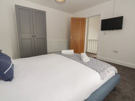 Apartment 4 - North Wales - 1135722 - thumbnail photo 15