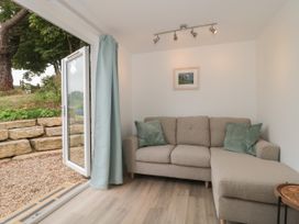 The Cabin - Dorset - 1135950 - thumbnail photo 4