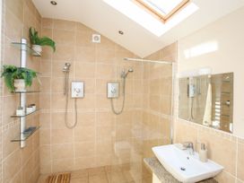 Ground Floor Flat at Wylfa - Anglesey - 1136118 - thumbnail photo 17