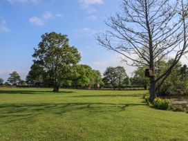 The Oak Hut - Shropshire - 1136136 - thumbnail photo 18