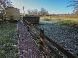 The Oak Hut - Shropshire - 1136136 - thumbnail photo 13