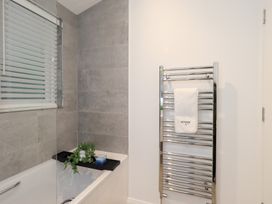 Unique Luxury Lodge - Lake District - 1136438 - thumbnail photo 23