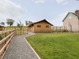 Lucky Clucky Lodge - North Wales - 1136543 - thumbnail photo 23