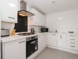 Apartment 2 @52 - North Yorkshire (incl. Whitby) - 1136975 - thumbnail photo 6