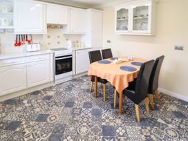 Joray Bungalow - Lincolnshire - 1137920 - thumbnail photo 9