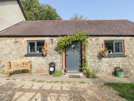 Honeysuckle Cottage - South Wales - 1138388 - thumbnail photo 2