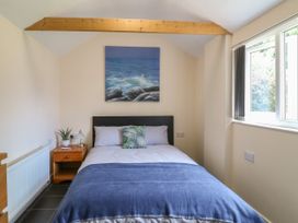 Ouzi's Place -  - 1138441 - thumbnail photo 6