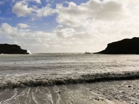A coastal view with waves and clouds at Agua de Plata, 16 Wakeling Island, Silverlake, Dorchester