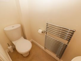 3 Strawberry Close - South Wales - 1138655 - thumbnail photo 18