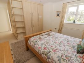 3 Strawberry Close - South Wales - 1138655 - thumbnail photo 24