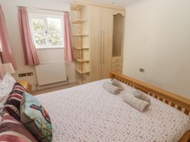 3 Strawberry Close - South Wales - 1138655 - thumbnail photo 29