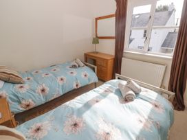 3 Strawberry Close - South Wales - 1138655 - thumbnail photo 36