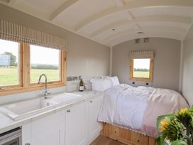 Shepherds Hut - Lincolnshire - 1138765 - thumbnail photo 8