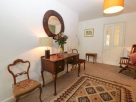 The Bell Apartment - Anglesey - 1139321 - thumbnail photo 4