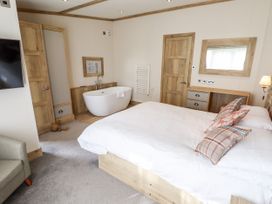 18 Woodlands Retreat - Lincolnshire - 1139556 - thumbnail photo 19