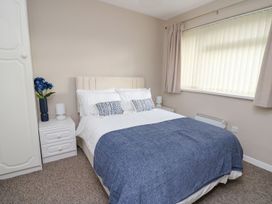 Clud - Mid Wales - 1139806 - thumbnail photo 12