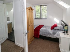 3 Oaks Lodge - Shropshire - 1139824 - thumbnail photo 20